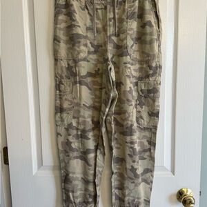 American Eagle Outfitters Camouflage Joggers